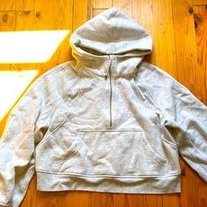 Size M/L cropped halfzip sweatshirt